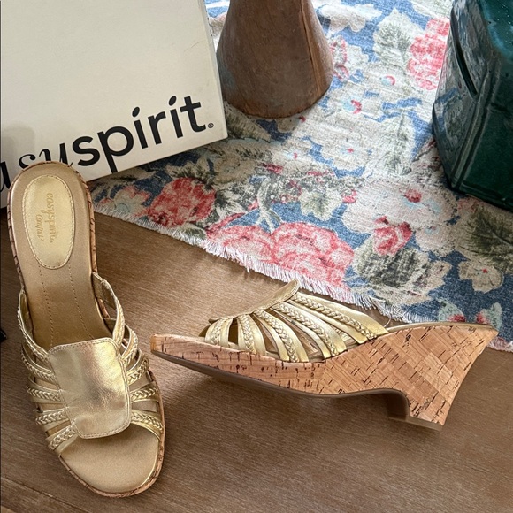 Easy Spirit Metallic Gold Women's Sandals - Picture 7 of 7